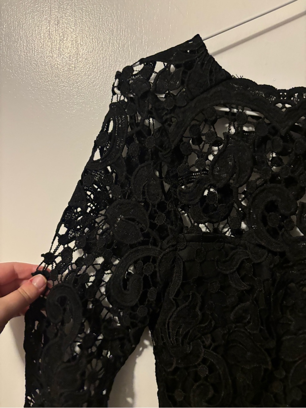 Whimsigoth Feminine Flirty L'ATISTE Black Floral Lace Sheath Dress Small - Picture 2 of 5